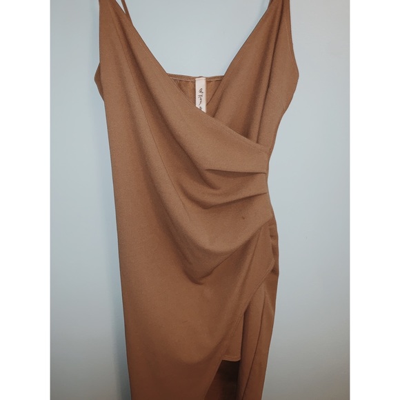 Mendocino dress - Picture 3 of 3